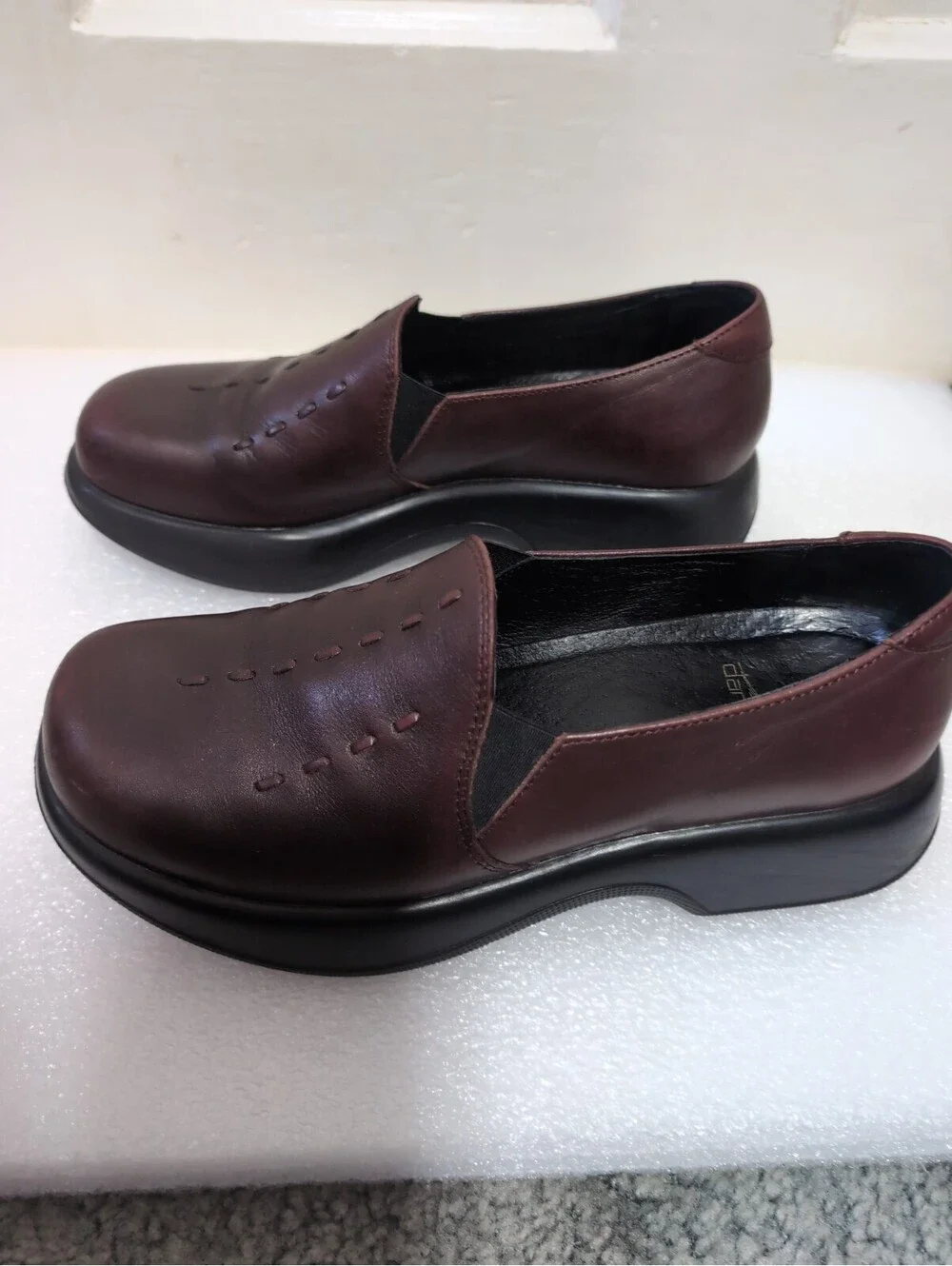 Dansko Burgundy Leather Slip On Clogs Comfort Shoes Size 39 US 8-8.5 Woman's